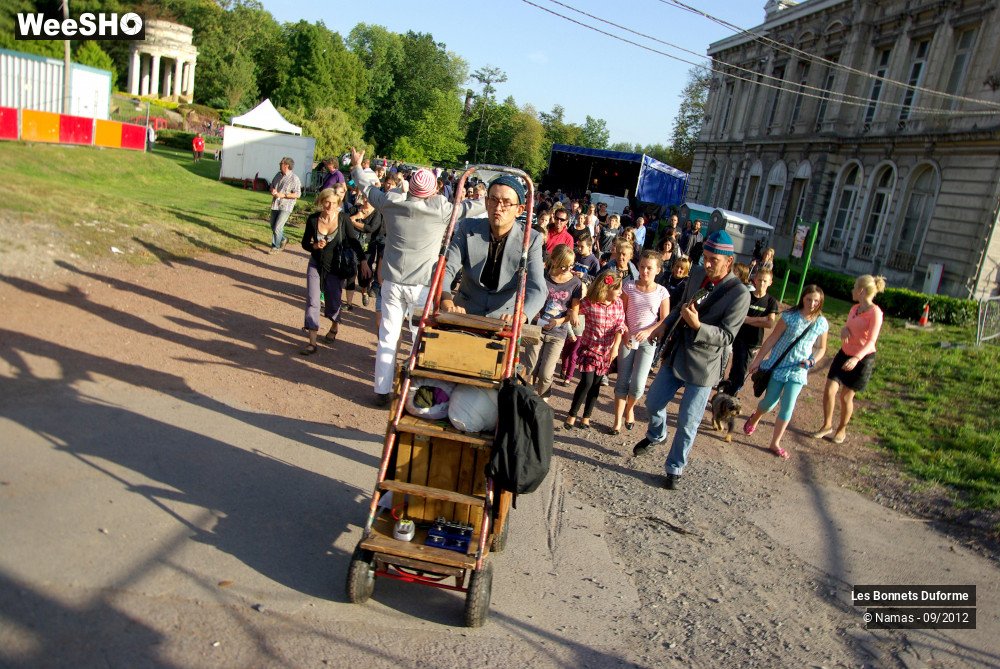 6/16 photos du spectacle Les Bonnets Duforme