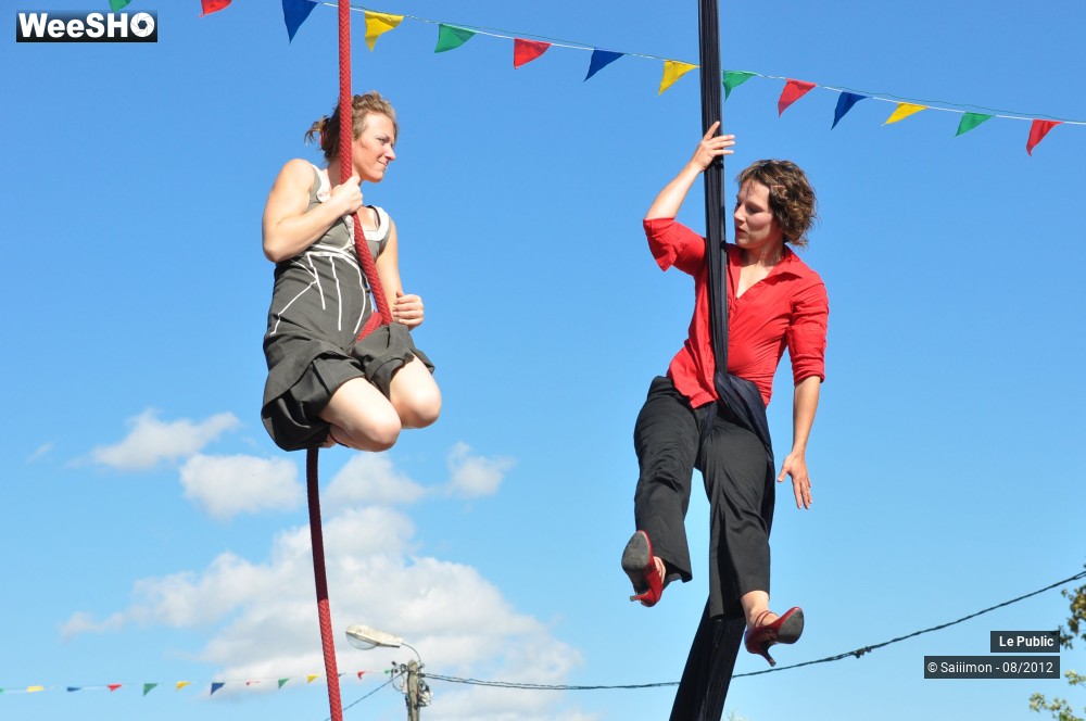 37/50 photos du spectacle Fête de la Jeunesse Ambiance