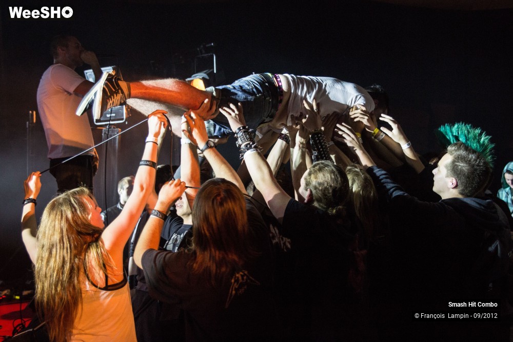 6/40 photos du spectacle Smash Hit Combo