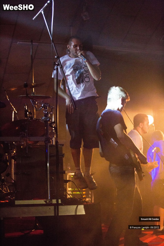 35/40 photos du spectacle Smash Hit Combo