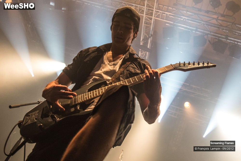 1/24 photos du spectacle Screaming Flames