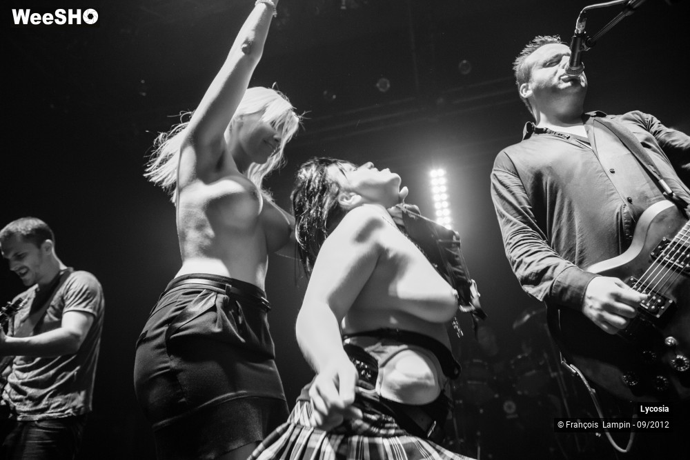 19/33 photos du spectacle Lycosia