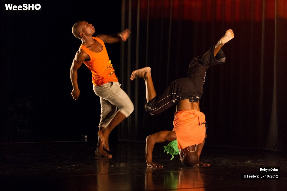 2/42 photos du spectacle Beauty remained for just a moment...