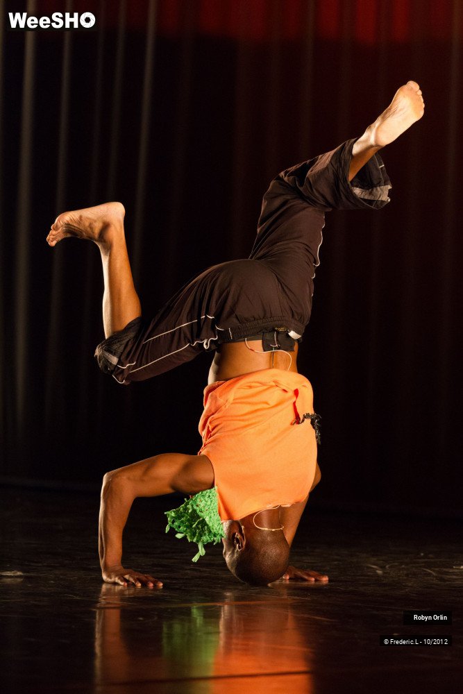 35/42 photos du spectacle Beauty remained for just a moment...