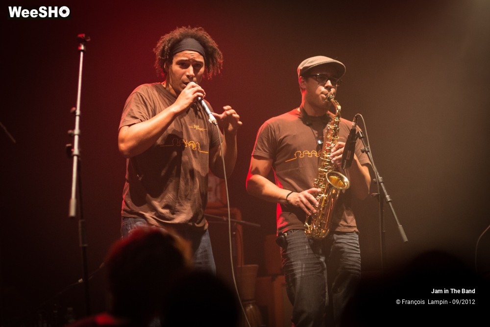 31/35 photos du spectacle Jam In The Band
