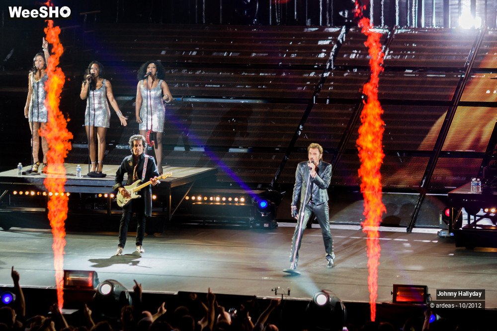 9/49 photos du spectacle Johnny Hallyday