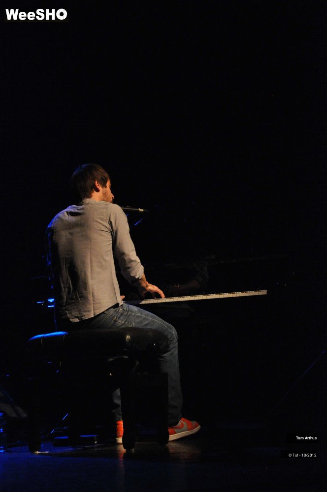 14/19 photos du spectacle Tom Arthus