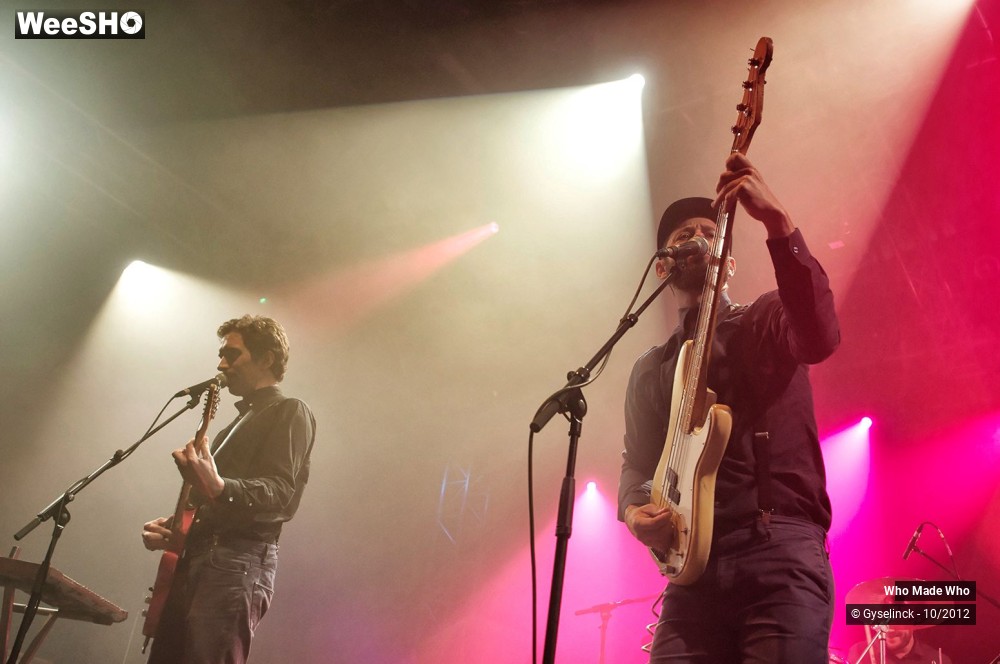 6/25 photos du spectacle Who made Who 