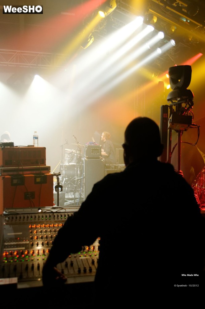 21/25 photos du spectacle Who made Who 
