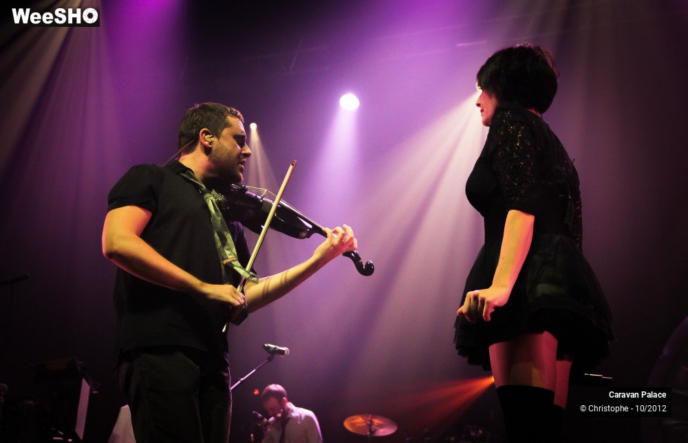 8/44 photos du spectacle Caravan Palace