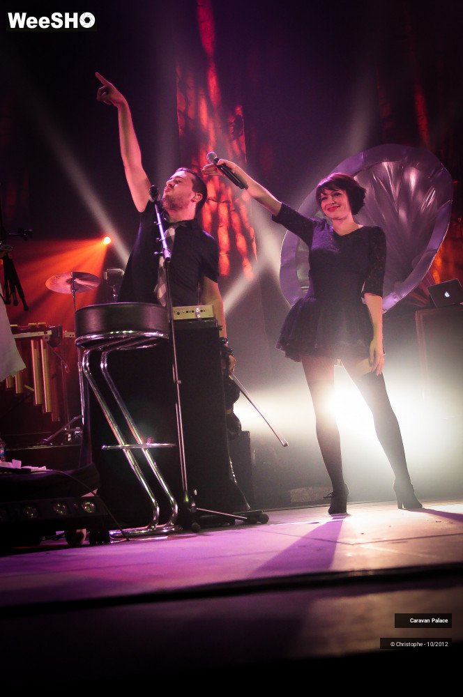 19/44 photos du spectacle Caravan Palace