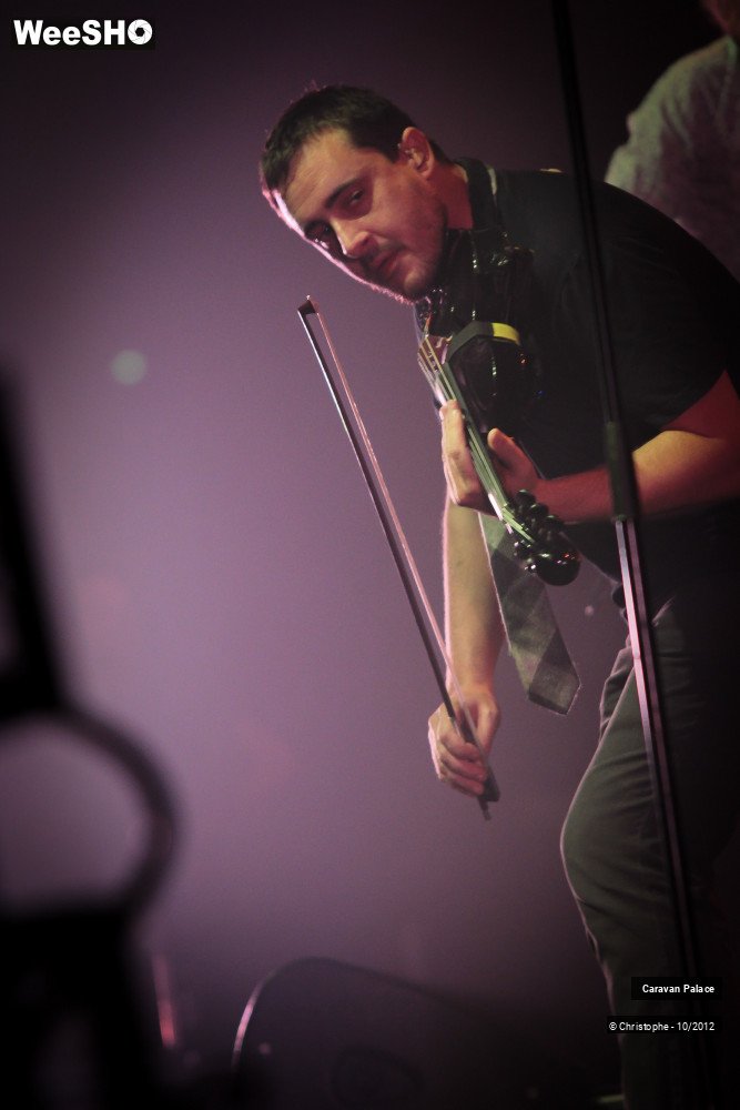 34/44 photos du spectacle Caravan Palace
