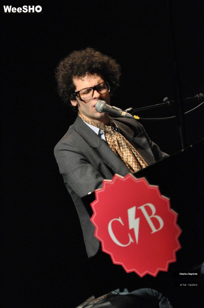 27/33 photos du spectacle Charles Baptiste