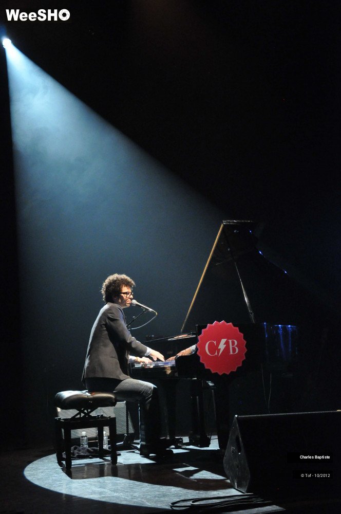 33/33 photos du spectacle Charles Baptiste