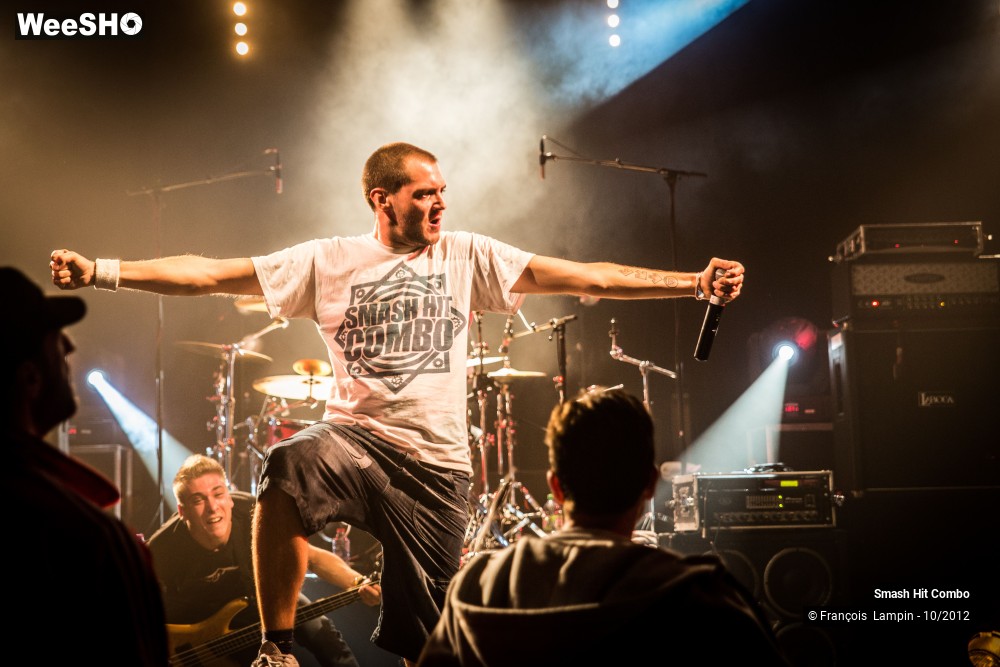5/38 photos du spectacle Smash Hit Combo