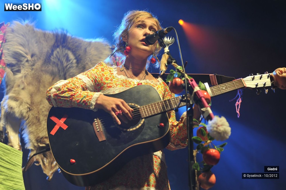 18/24 photos du spectacle Giédré
