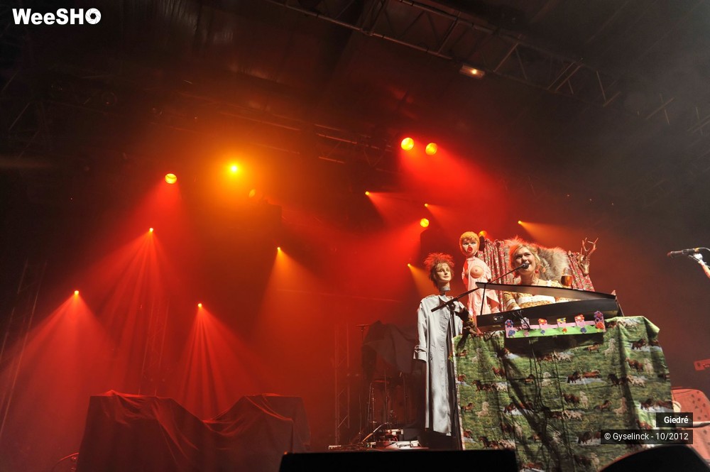 22/24 photos du spectacle Giédré