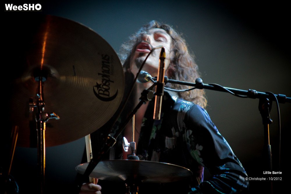 12/36 photos du spectacle Little Barrie