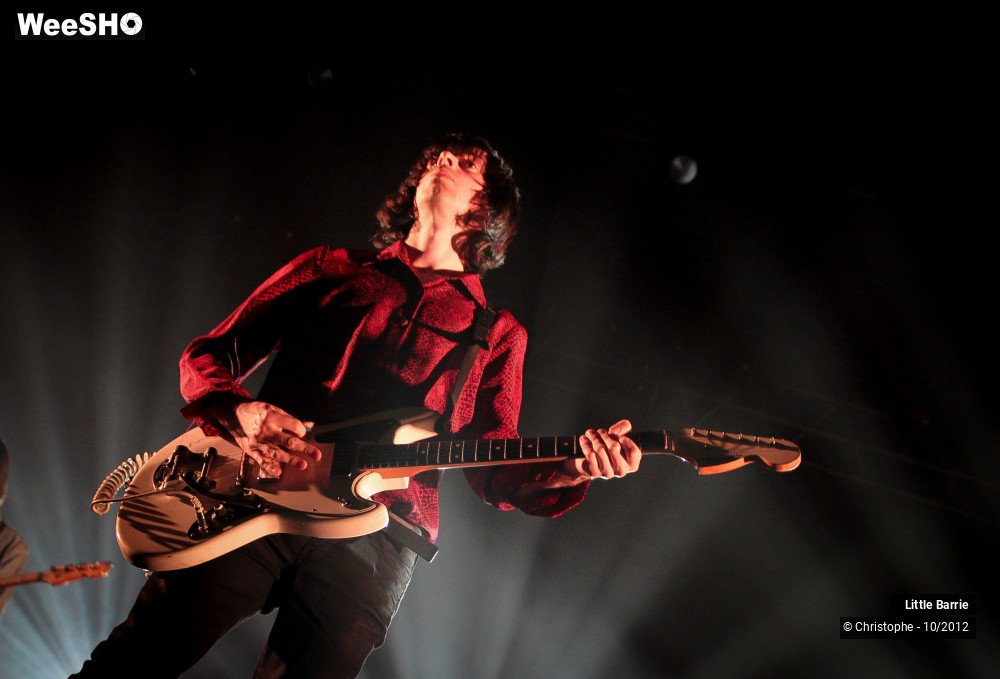 14/36 photos du spectacle Little Barrie