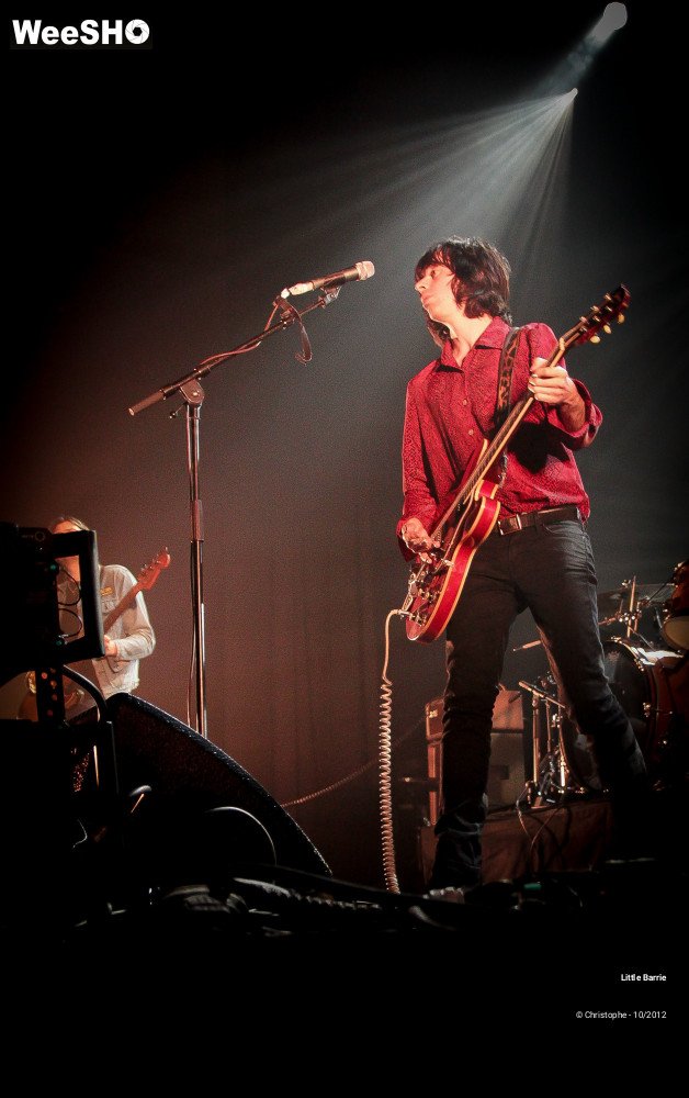 24/36 photos du spectacle Little Barrie
