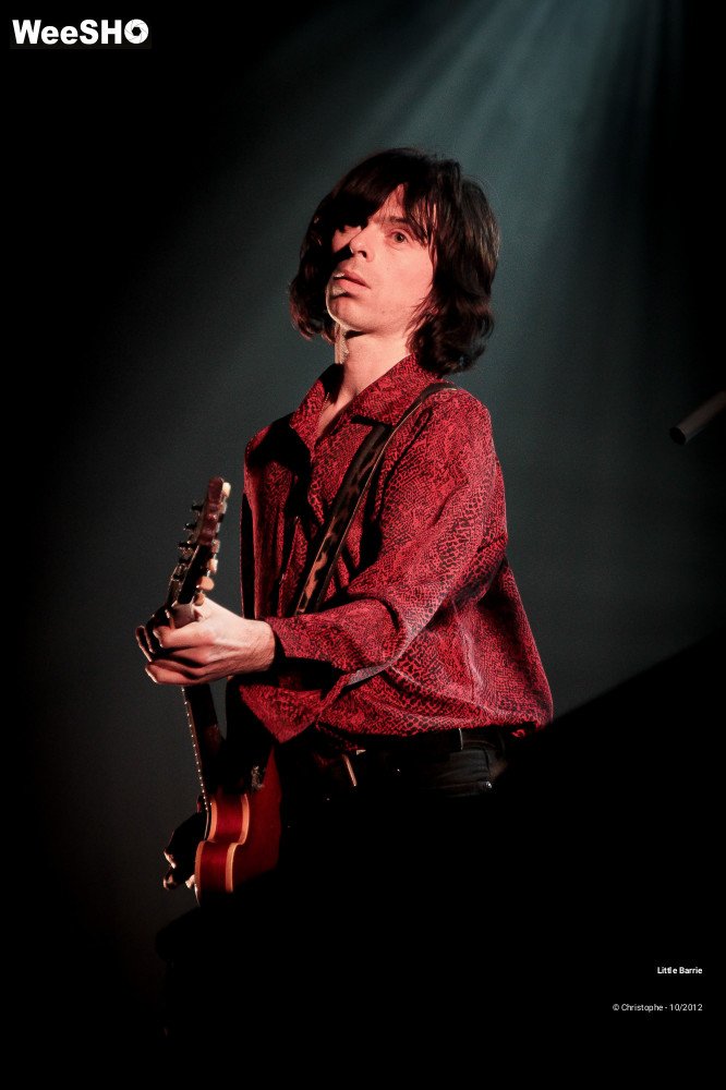 33/36 photos du spectacle Little Barrie