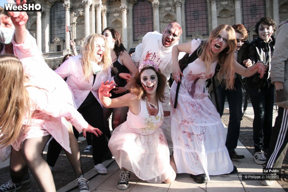 6/49 photos du spectacle Zombie Walk # 1