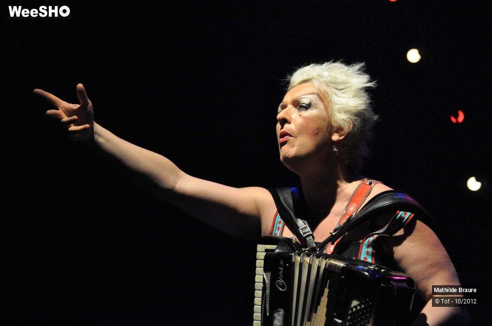 11/48 photos du spectacle Mathilde Braure  