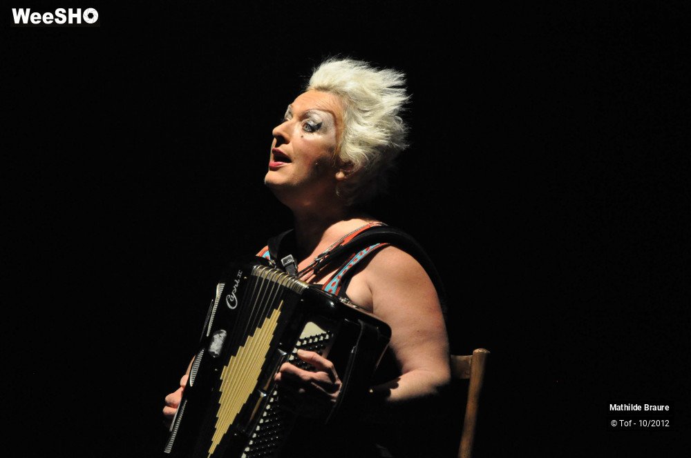 12/48 photos du spectacle Mathilde Braure  