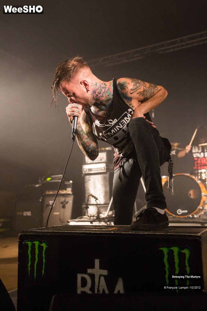 45/50 photos du spectacle Betraying The Martyrs