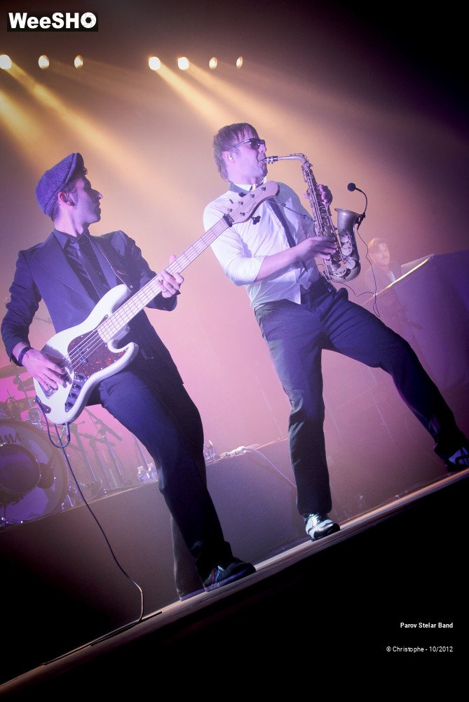 18/38 photos du spectacle Parov Stelar Band