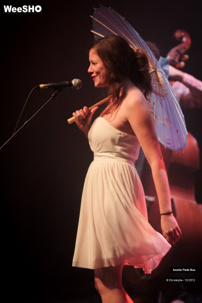 21/35 photos du spectacle Amelie Pieds Nus
