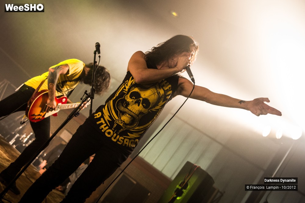 20/37 photos du spectacle Darkness Dynamite