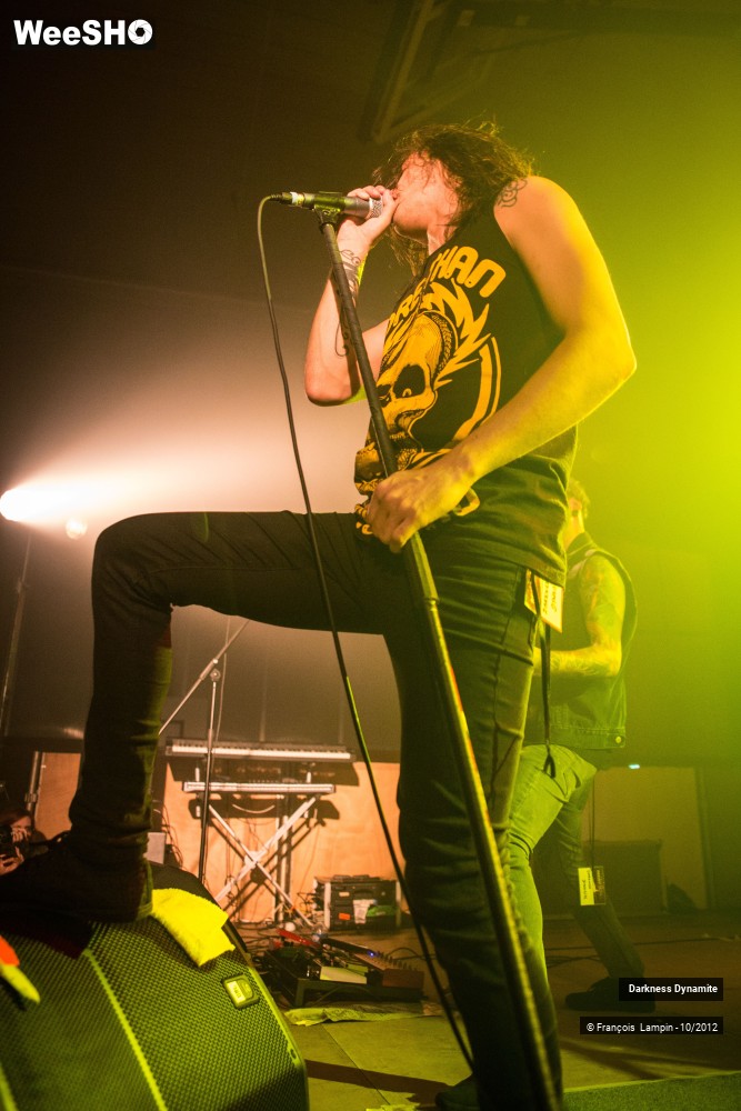 24/37 photos du spectacle Darkness Dynamite