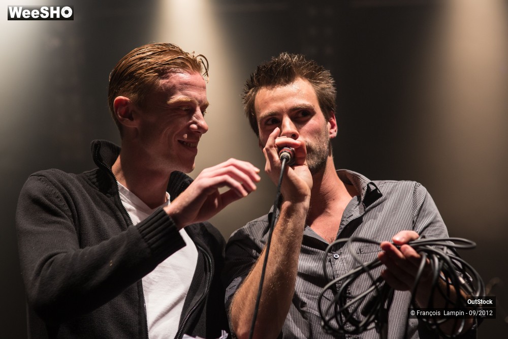 6/12 photos du spectacle OutStock