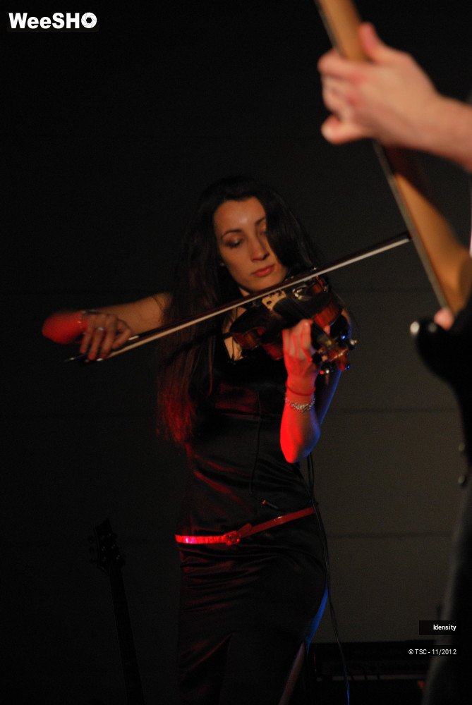 22/27 photos du spectacle Idensity