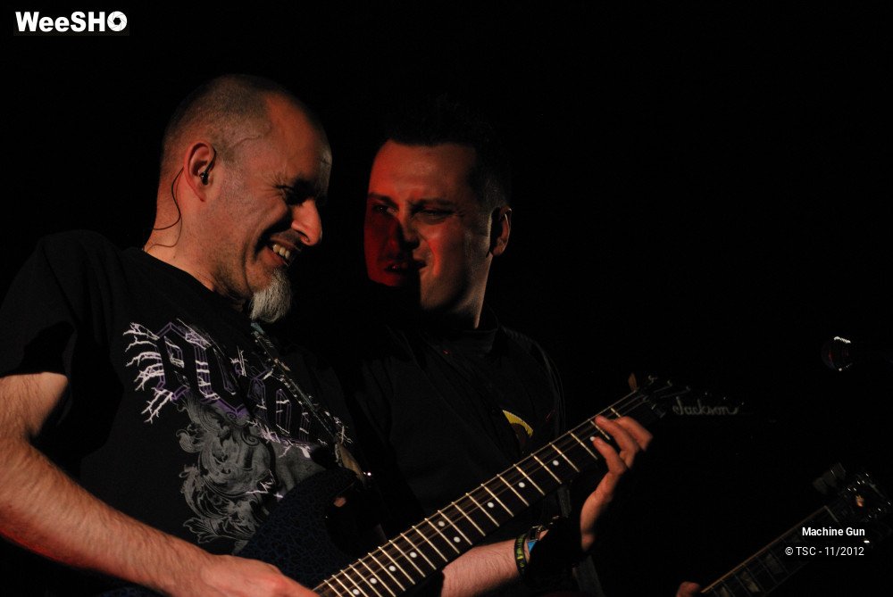 13/28 photos du spectacle Machine gun