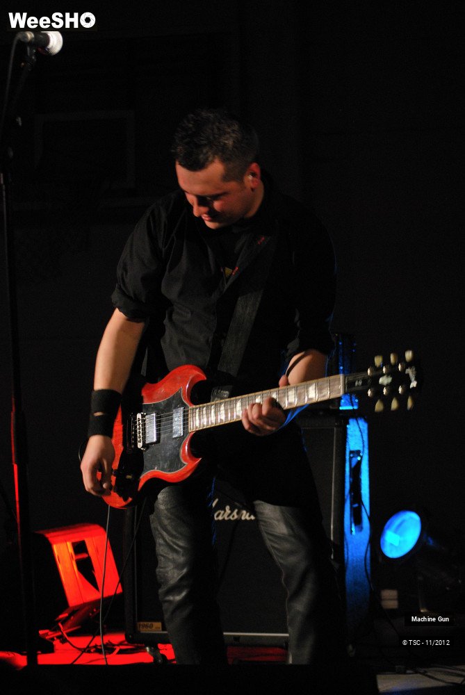 22/28 photos du spectacle Machine gun