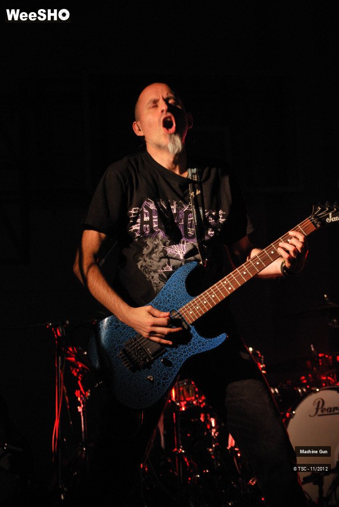 24/28 photos du spectacle Machine gun