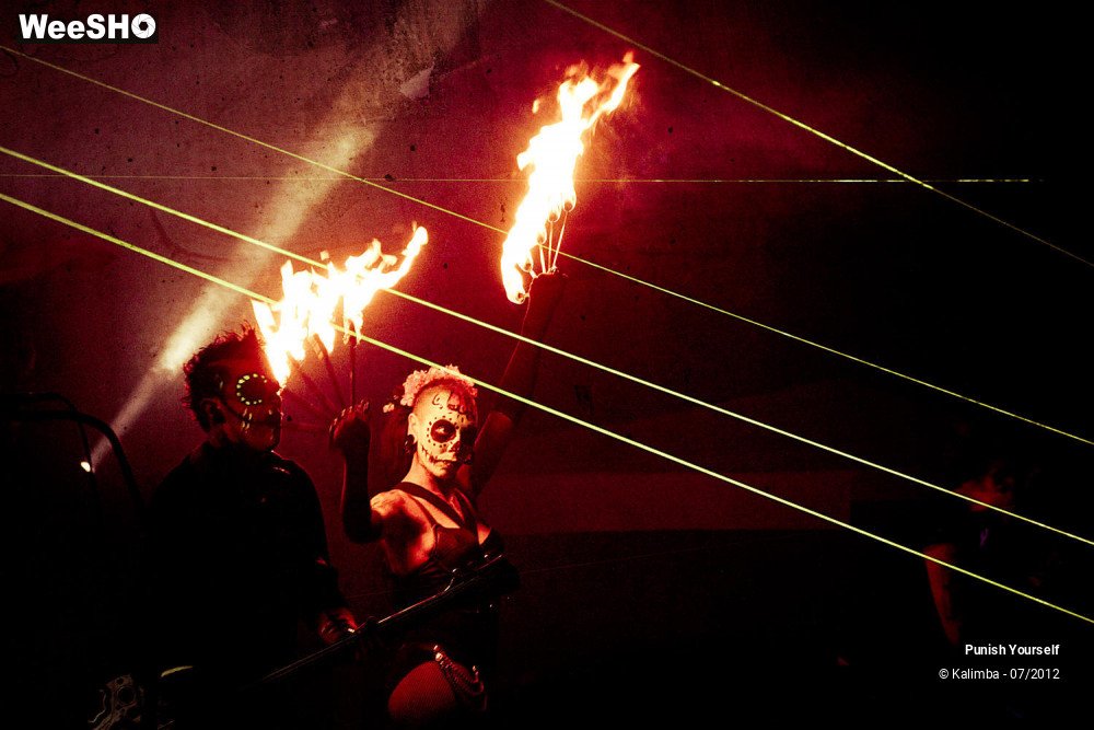 1/14 photos du spectacle Punish Yourself
