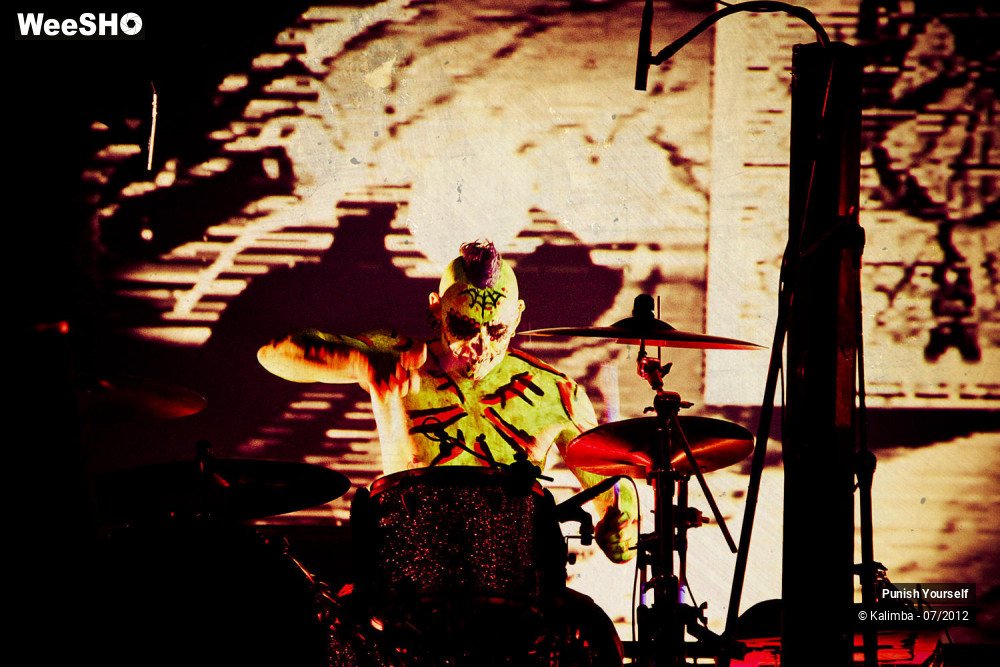 9/14 photos du spectacle Punish Yourself