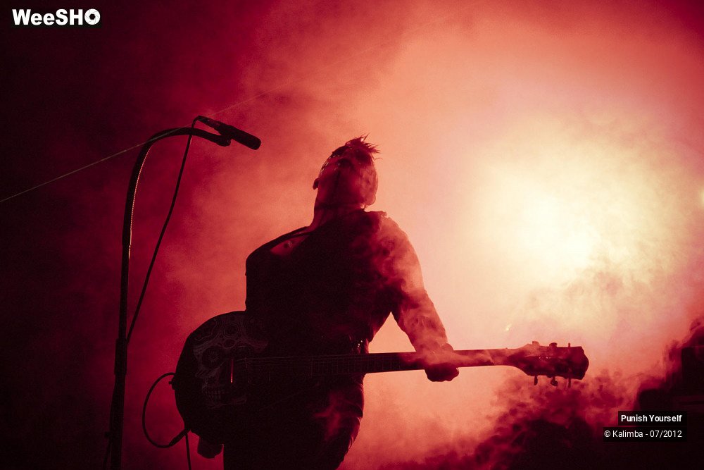 10/14 photos du spectacle Punish Yourself