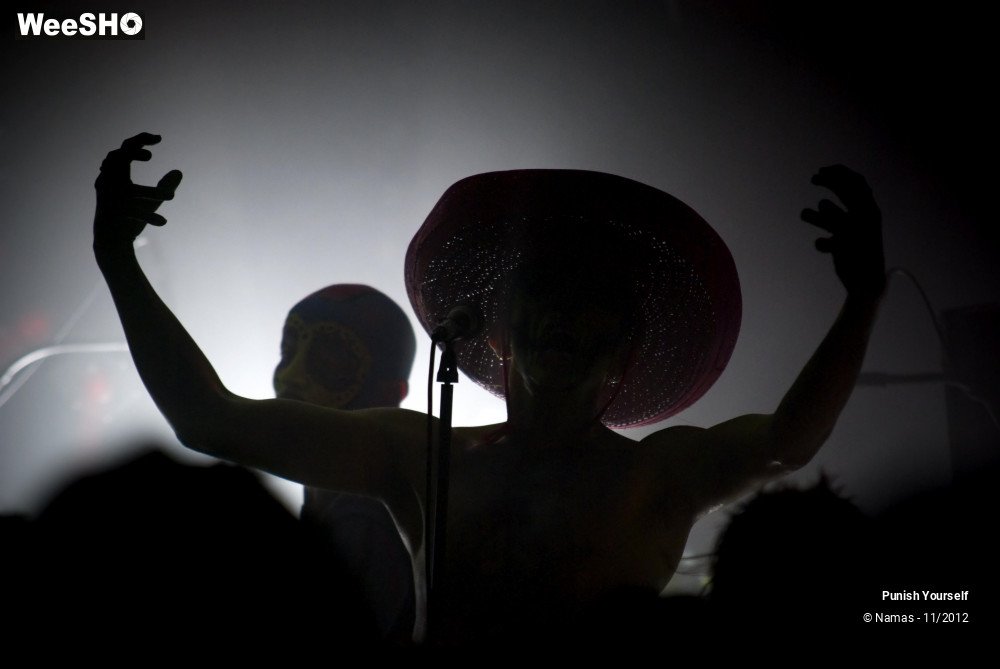 5/42 photos du spectacle Punish Yourself