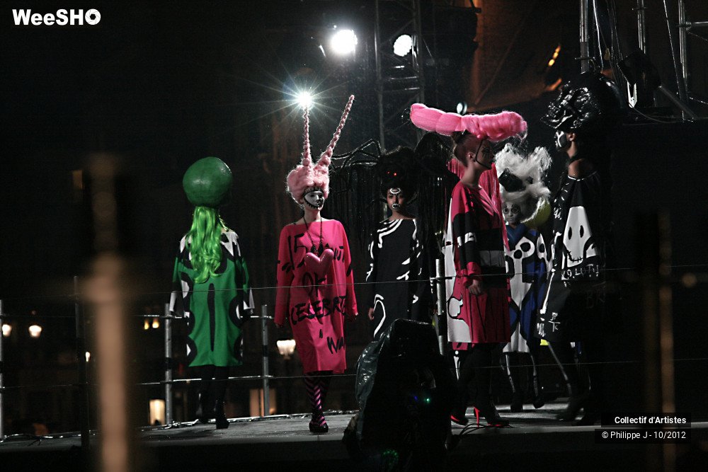 27/50 photos du spectacle Défilé Castelbajac