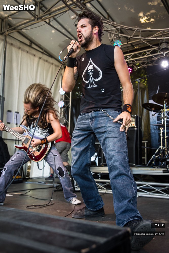 15/25 photos du spectacle T.A.N.K