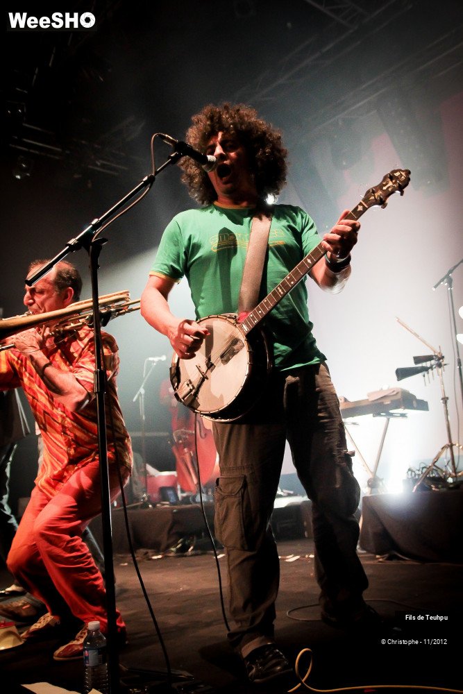 20/37 photos du spectacle Les fils de Teuhpu