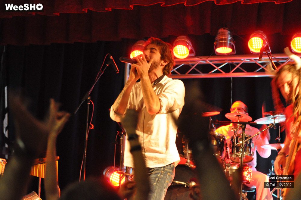 2/23 photos du spectacle Cool Cavemen  