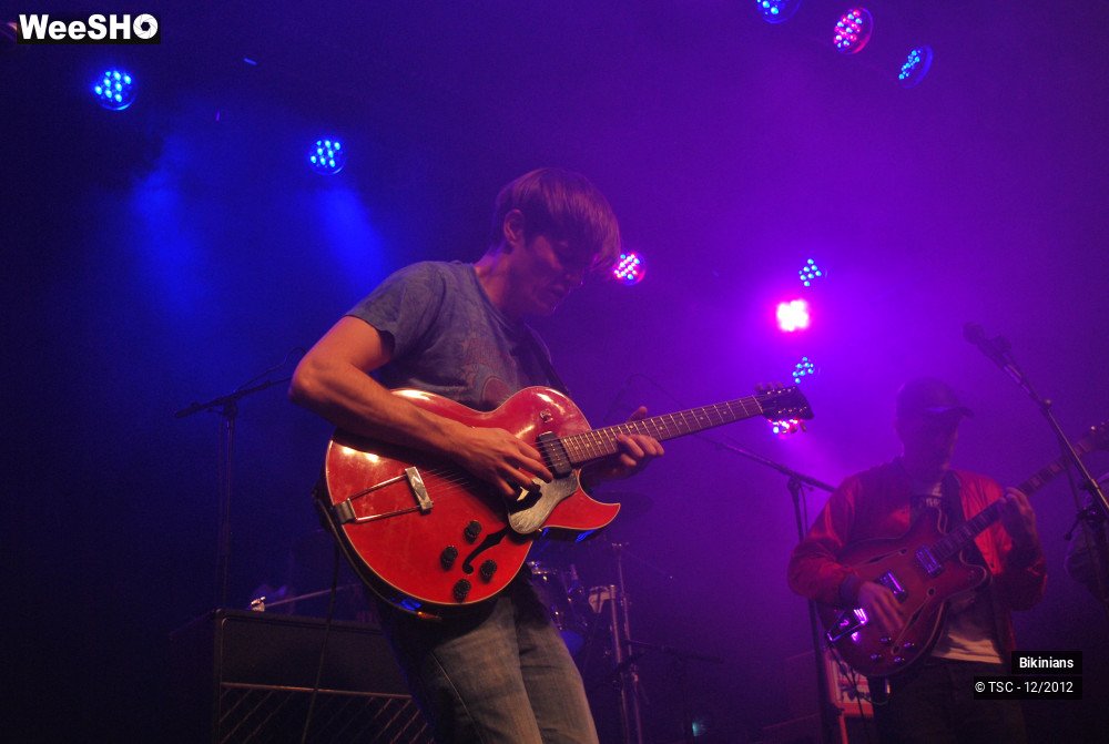 1/18 photos du spectacle Bikinians