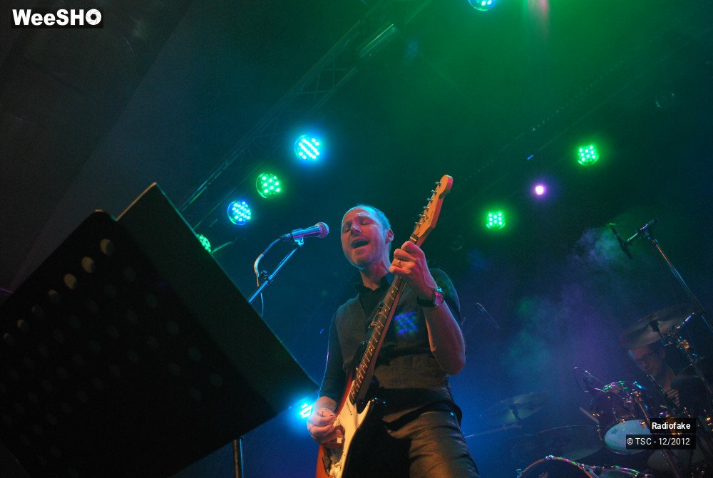 4/10 photos du spectacle Radiofake