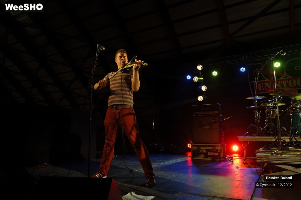 7/12 photos du spectacle Drunken Balordi