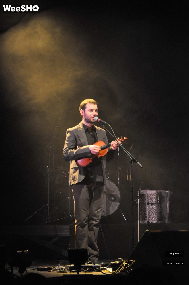 17/19 photos du spectacle Tony Melvil